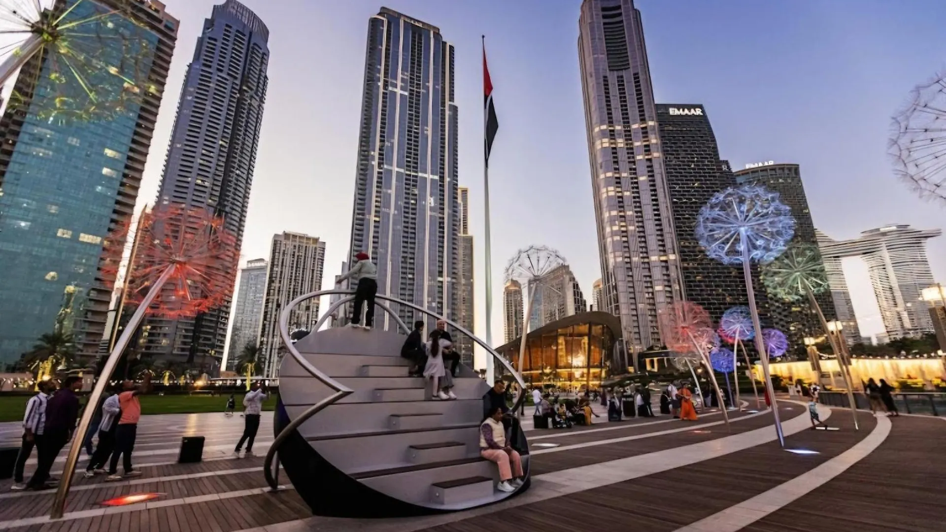 Apartmán Stylish 2-Bedroom Luxury Stay In Downtown Dubai With Burj Khalifa & Fountain Views