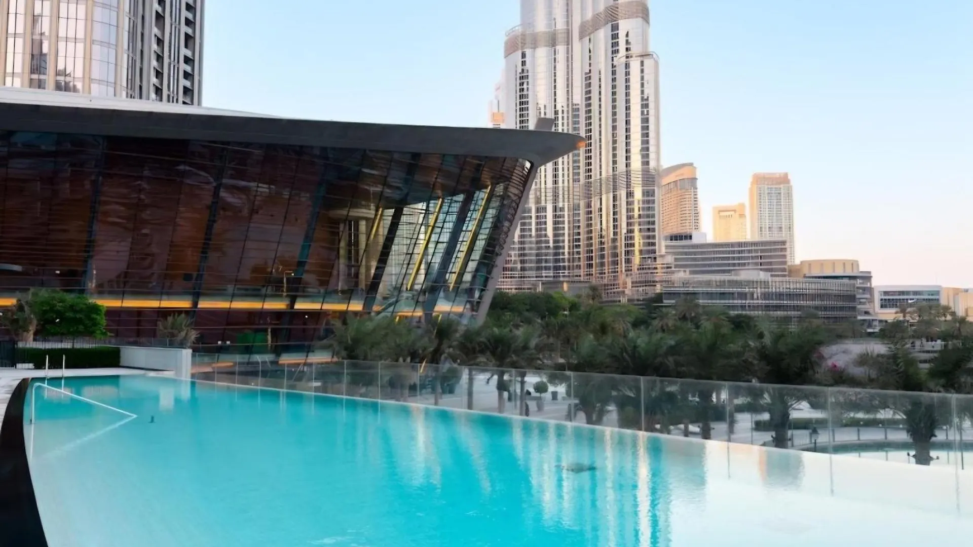 Apartmán Stylish 2-Bedroom Luxury Stay In Downtown Dubai With Burj Khalifa & Fountain Views