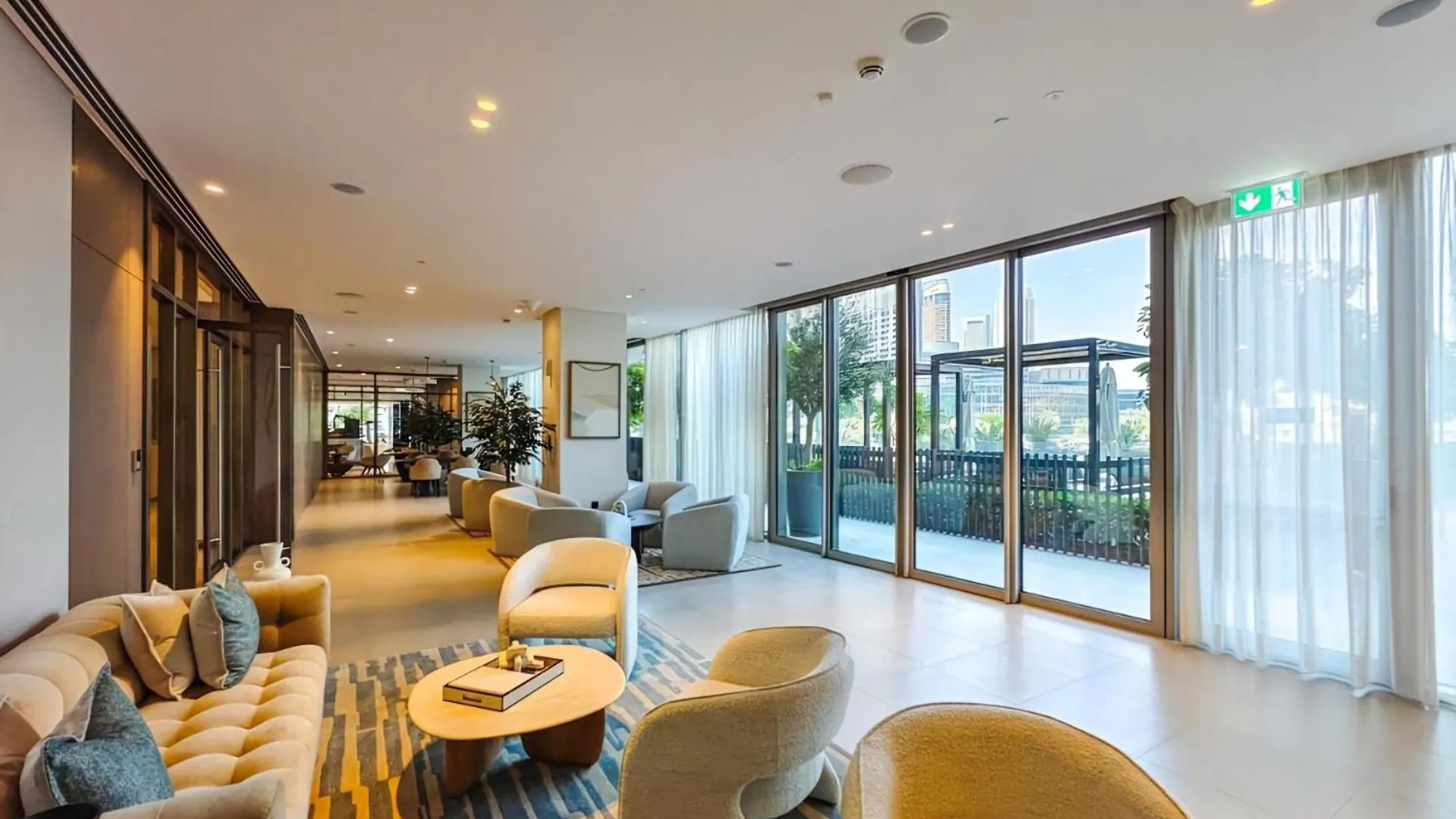 Apartmán Stylish 2-Bedroom Luxury Stay In Downtown Dubai With Burj Khalifa & Fountain Views