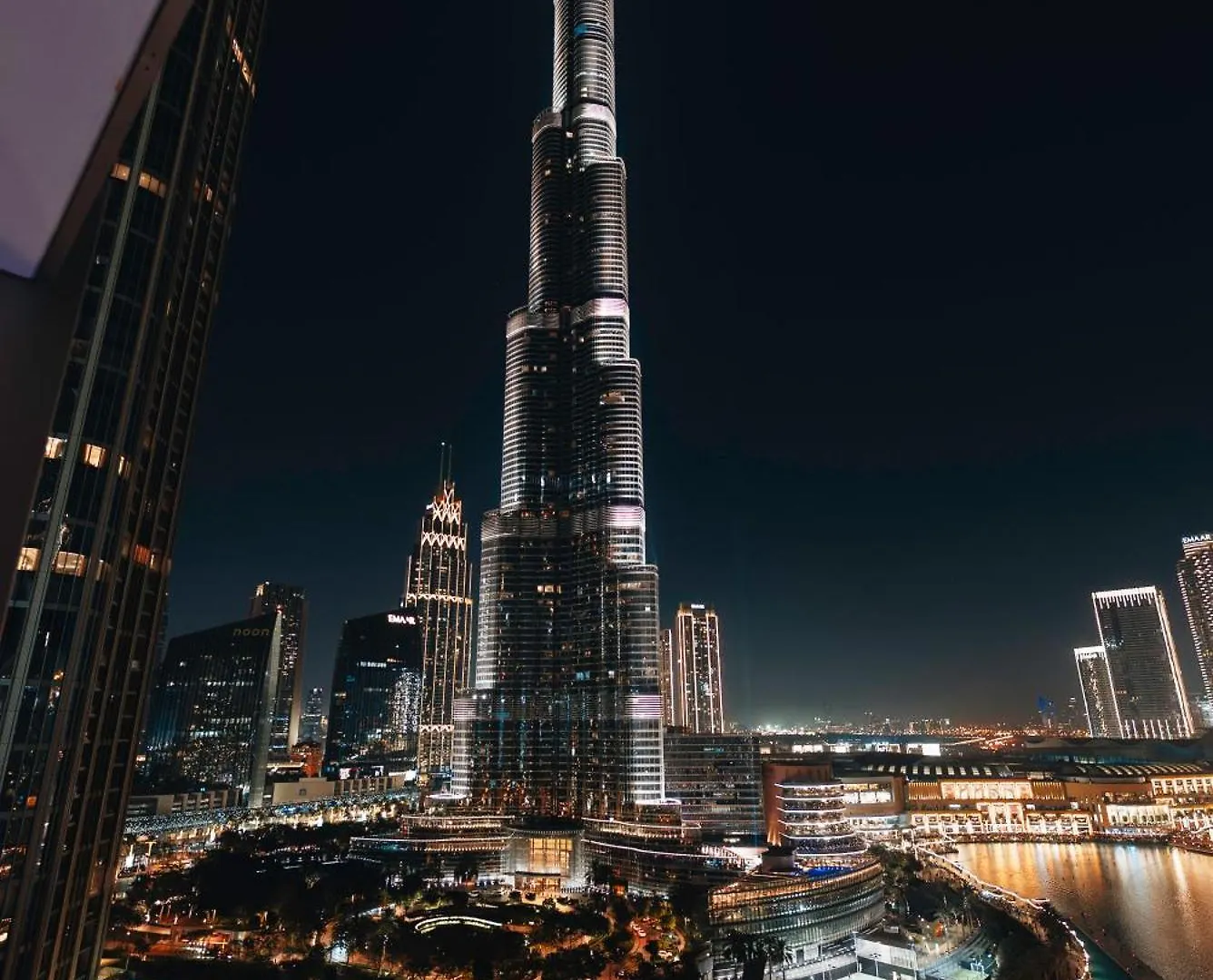 Apartmán Stylish 2-Bedroom Luxury Stay In Downtown Dubai With Burj Khalifa & Fountain Views