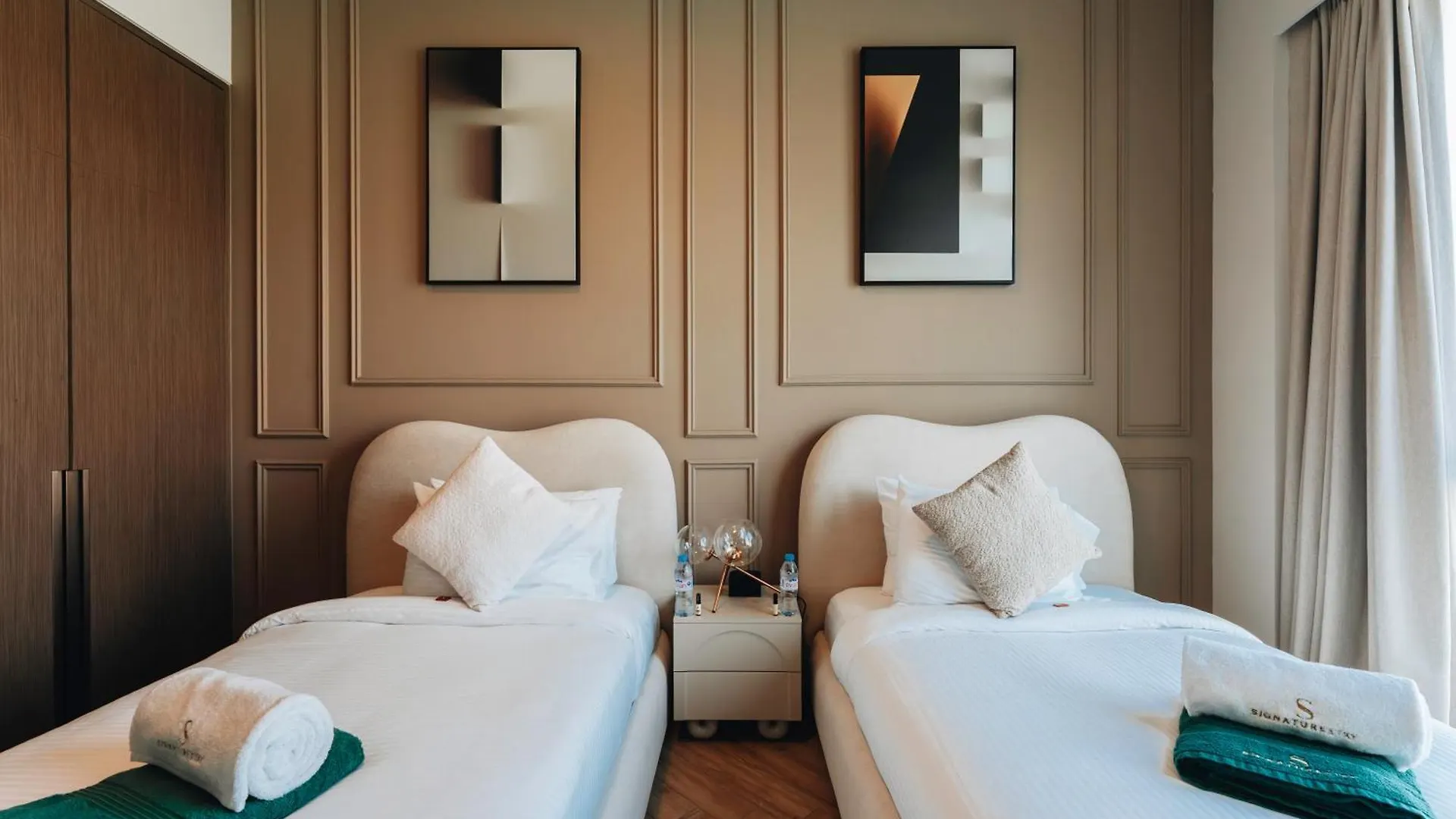 Stylish 2-Bedroom Luxury Stay In Downtown Dubai With Burj Khalifa & Fountain Views 0*,
