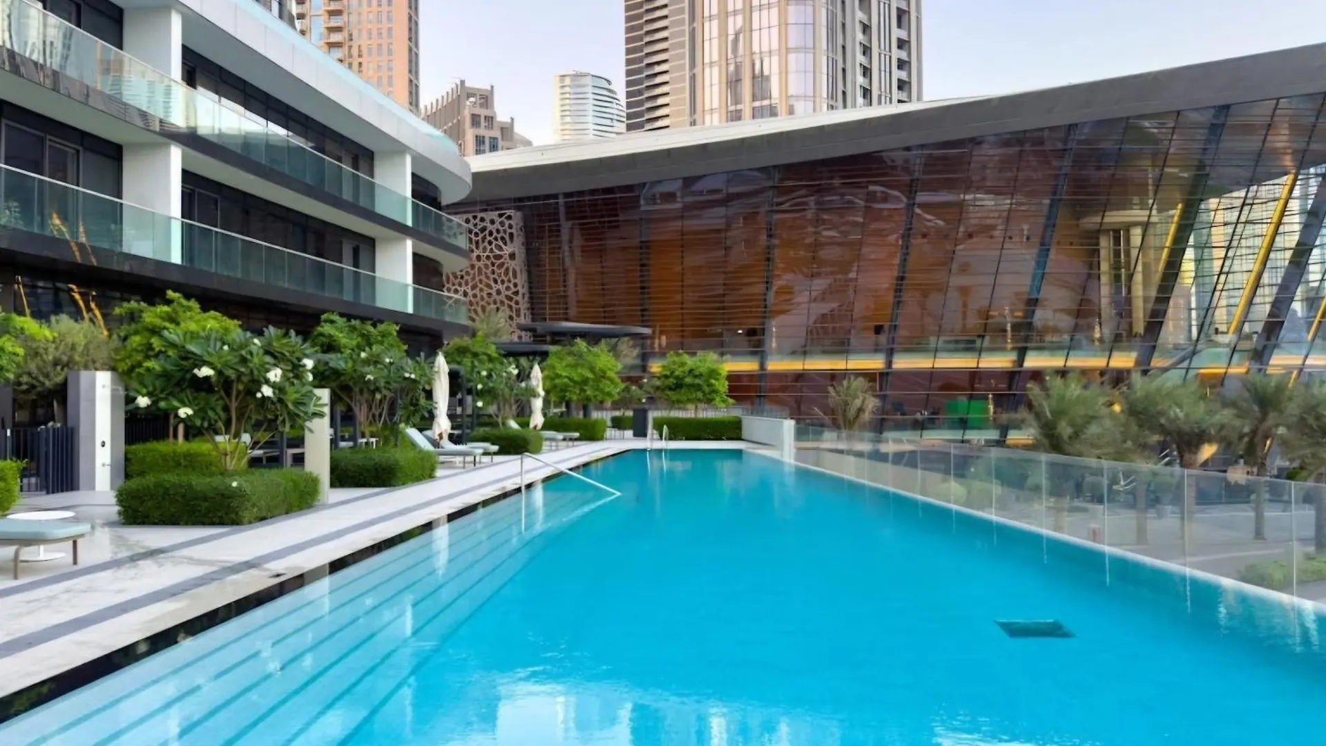 Stylish 2-Bedroom Luxury Stay In Downtown Dubai With Burj Khalifa & Fountain Views Apartment